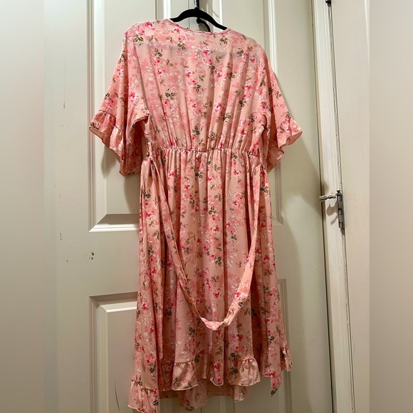 BloomChic Sweet Florals V Neck Midi Dress us12 - Picture 2 of 5